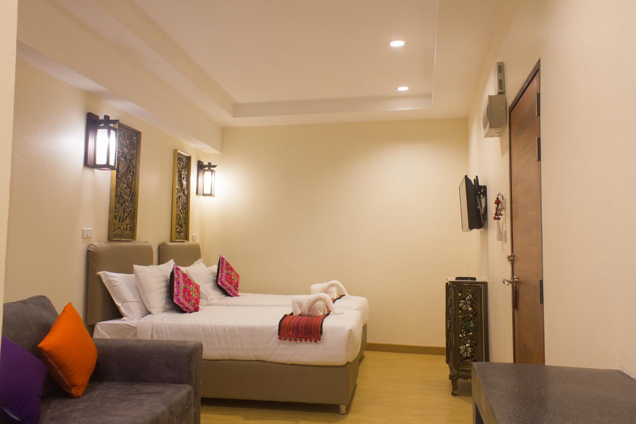 Suan Dok Gate Guesthouse Chiang Mai Exterior photo