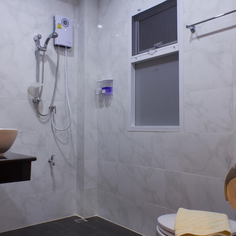 Suan Dok Gate Guesthouse Chiang Mai Exterior photo